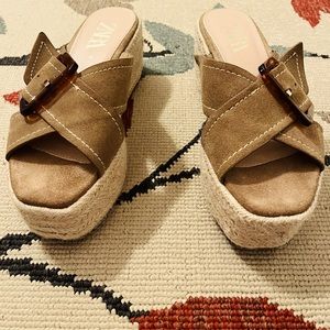 Women Zara suede wedge sandal
